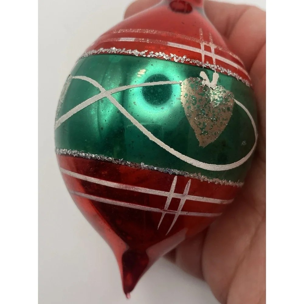 Vintage Mid 20Th Century Mercury Glass Ornaments Six In The Original Box
